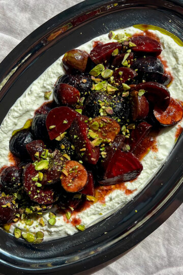 Honey balsamic beets and figs spooned over creamy ricotta and topped with pistachios